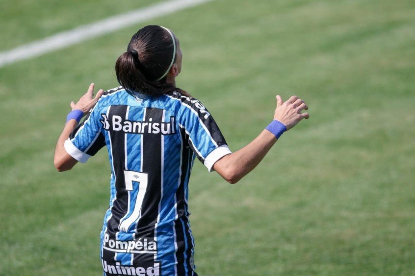 Pri Back, do Grêmio, analisa o GreNal do Brasileirão Feminino: ‘Vai ser um jogo muito bom’ Pri Back, do Grêmio, analisa o GreNal do Brasileirão Feminino: ‘Vai ser um jogo muito bom’