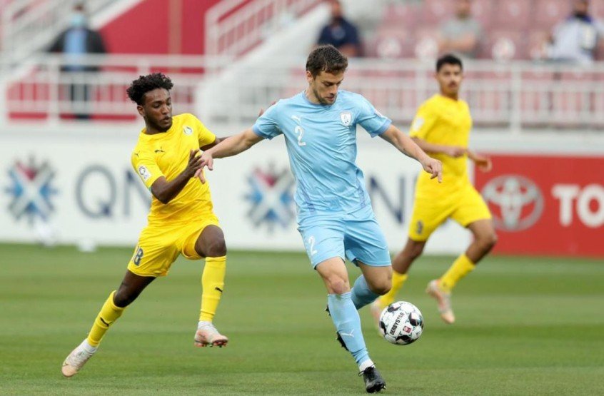 Com contrato no Qatar, Lucas Mendes recebe sondagem da Turquia Com contrato no Qatar, Lucas Mendes recebe sondagem da Turquia