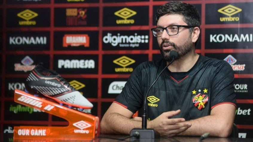 Presidente do Santos confirma chegada de diretor de marketing Presidente do Santos confirma chegada de diretor de marketing