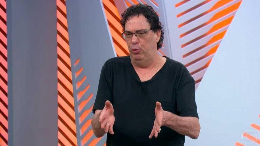 Casagrande vê como ‘covardia’ demora para posicionamento de jogadores da Seleção Brasileira Casagrande vê como ‘covardia’ demora para posicionamento de jogadores da Seleção Brasileira