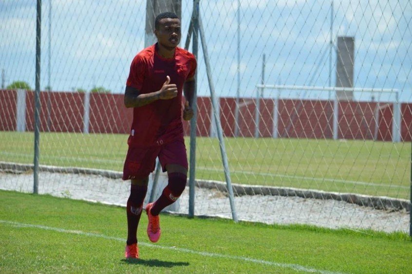 Atacante do CRB Erik quer clube embalado no segundo semestre da temporada Atacante do CRB Erik quer clube embalado no segundo semestre da temporada