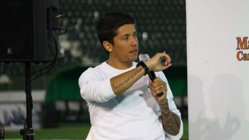 Thiago Carpini fala sobre futuro e comenta nova regra de demissão de treinadores no Brasileirão Thiago Carpini fala sobre futuro e comenta nova regra de demissão de treinadores no Brasileirão