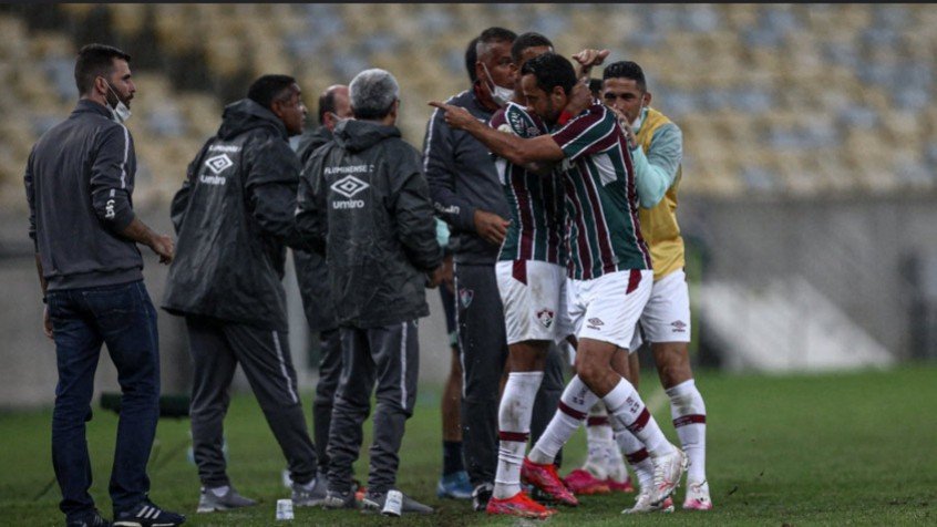 Em noite de Marcos Felipe, Roger traça opções na zaga do Fluminense e terá de pensar em jogo sem Yago Em noite de Marcos Felipe, Roger traça opções na zaga do Fluminense e terá de pensar em jogo sem Yago