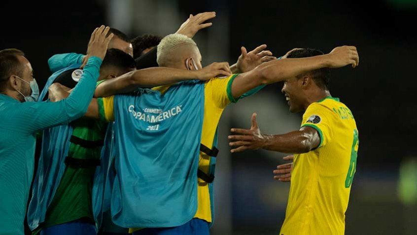 Seleção Brasileira atropela o Peru e obtém sua segunda vitória na Copa América Seleção Brasileira atropela o Peru e obtém sua segunda vitória na Copa América