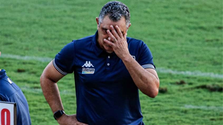 E aí, Chamusca? Metade dos gols levados pelo Botafogo na Série B têm origem em escanteios E aí, Chamusca? Metade dos gols levados pelo Botafogo na Série B têm origem em escanteios