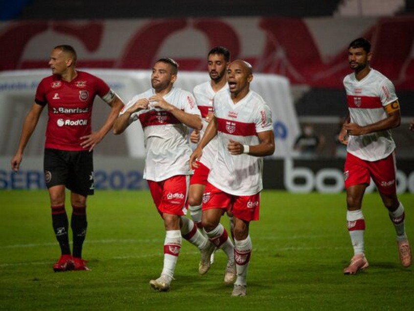 CRB toma susto, mas vence Brasil de Pelotas pela Série B CRB toma susto, mas vence Brasil de Pelotas pela Série B