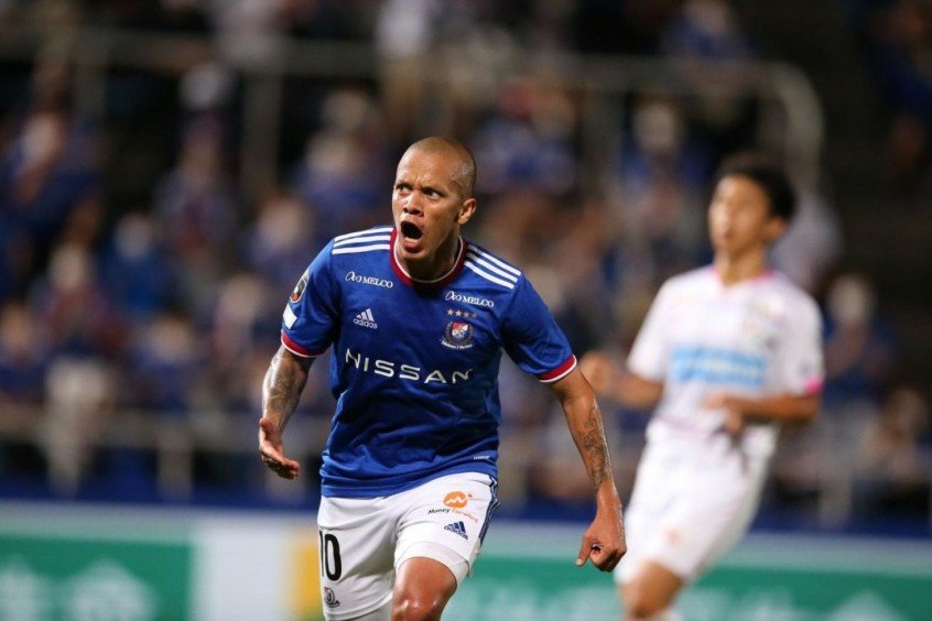 Marcos Junior brilha, deixa sua marca e Yokohama vence a terceira seguida na J-League Marcos Junior brilha, deixa sua marca e Yokohama vence a terceira seguida na J-League