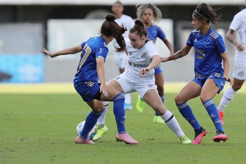 Cruzeiro derrota o Santos fora de casa e escapa do rebaixamento no Brasileiro Feminino Série A1 Cruzeiro derrota o Santos fora de casa e escapa do rebaixamento no Brasileiro Feminino Série A1