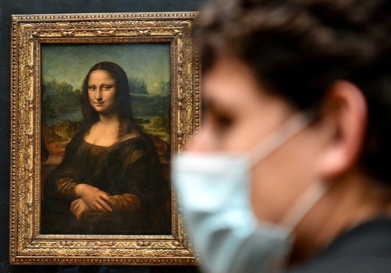 Egípcio que atacou militares no museu do Louvre é condenado a 30 anos de prisão Egípcio que atacou militares no museu do Louvre é condenado a 30 anos de prisão