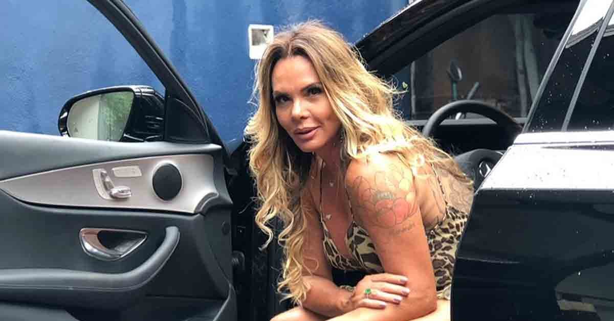 Cristina Mortágua irá leiloar calcinha usada em ensaio: ‘Estou sem grana’ Cristina Mortágua irá leiloar calcinha usada em ensaio: ‘Estou sem grana’