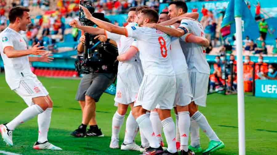 Espanha goleia na última rodada, mas se classifica em segundo lugar Espanha goleia na última rodada, mas se classifica em segundo lugar