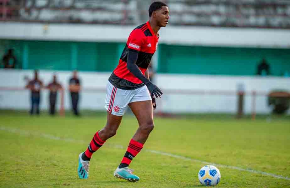 Sobrevivente do incêndio no Ninho, Jhonata Ventura celebra volta aos jogos: ‘Passou um filme na cabeça’ Sobrevivente do incêndio no Ninho, Jhonata Ventura celebra volta aos jogos: ‘Passou um filme na cabeça’