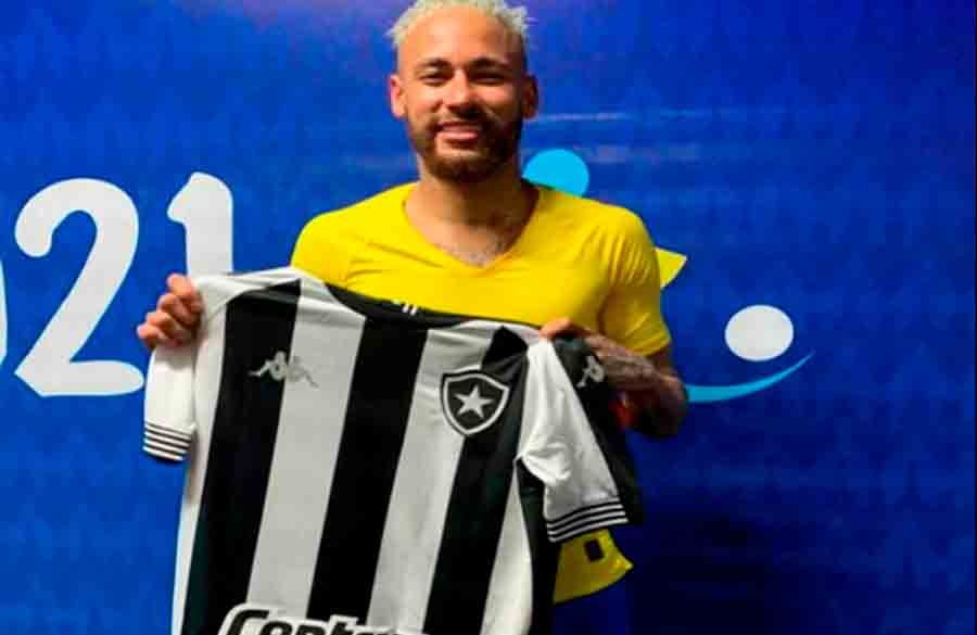 Neymar recebe camisa do Botafogo após Brasil e Colômbia no Estádio Nilton Santos Neymar recebe camisa do Botafogo após Brasil e Colômbia no Estádio Nilton Santos