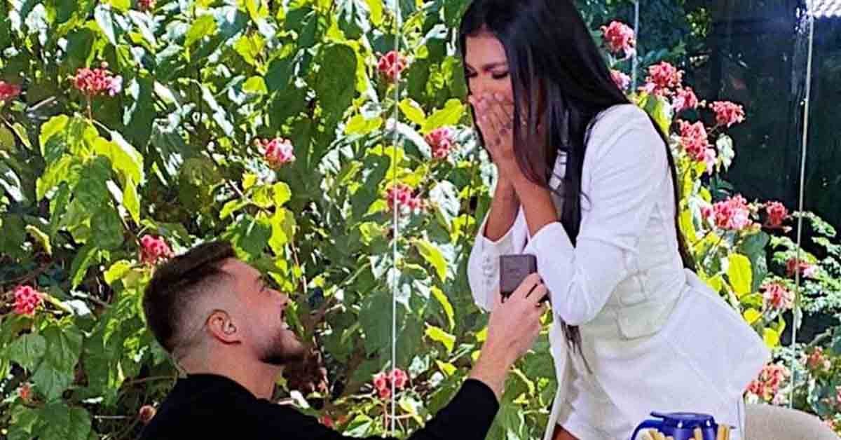 Pocah dá detalhes de casamento e faz lista de padrinhos com ex-BBBs Pocah dá detalhes de casamento e faz lista de padrinhos com ex-BBBs