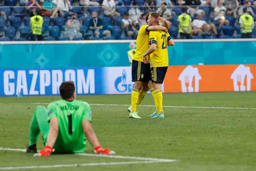 Com gol nos acréscimos, Suécia vence a Polônia e avança em primeiro no Grupo E da Eurocopa Com gol nos acréscimos, Suécia vence a Polônia e avança em primeiro no Grupo E da Eurocopa