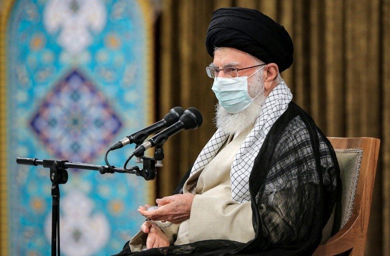 Experiência mostra que ‘confiar no Ocidente não funciona’, diz líder supremo iraniano Experiência mostra que ‘confiar no Ocidente não funciona’, diz líder supremo iraniano