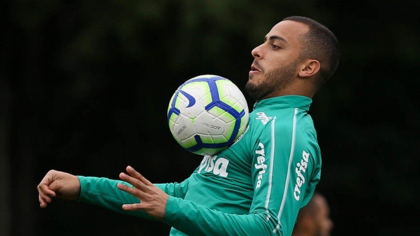 Arthur Cabral recebe proposta do futebol alemão e Palmeiras pode receber bolada Arthur Cabral recebe proposta do futebol alemão e Palmeiras pode receber bolada