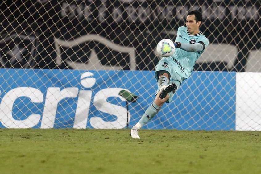 Botafogo atualiza situação de jogadores no Departamento Médico; Gatito ‘segue evoluindo muito bem’ Botafogo atualiza situação de jogadores no Departamento Médico; Gatito ‘segue evoluindo muito bem’
