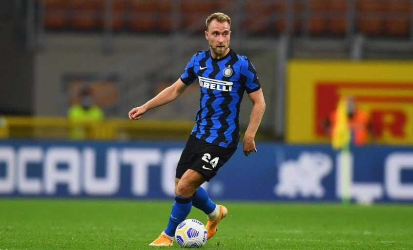 Médico da Federação Italiana diz que Eriksen não terá permissão para jogar pela Inter de Milão na Itália Médico da Federação Italiana diz que Eriksen não terá permissão para jogar pela Inter de Milão na Itália