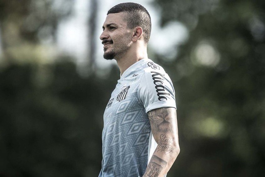 Rueda diz que procura defender interesses do Santos em negociações Rueda diz que procura defender interesses do Santos em negociações