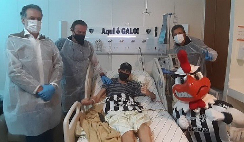 Atlético-MG presta homenagem a torcedor-símbolo que faleceu por complicações de um câncer - Vimarsana News