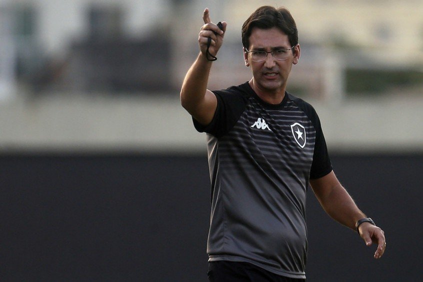 Ricardo Resende lamenta derrota do Botafogo e diz: 'Tivemos a chance de sair daqui com a vitória' - Vimarsana News