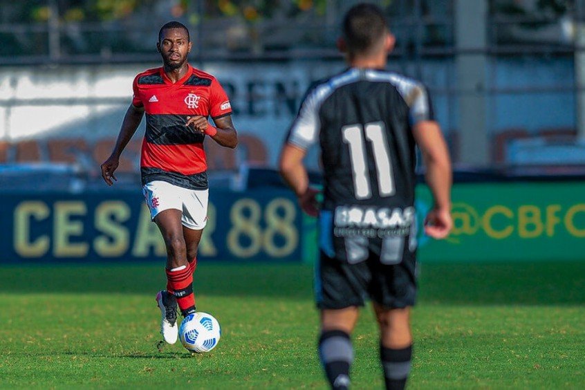 Clube da Áustria sinaliza interesse no zagueiro Otávio, do Flamengo Clube da Áustria sinaliza interesse no zagueiro Otávio, do Flamengo