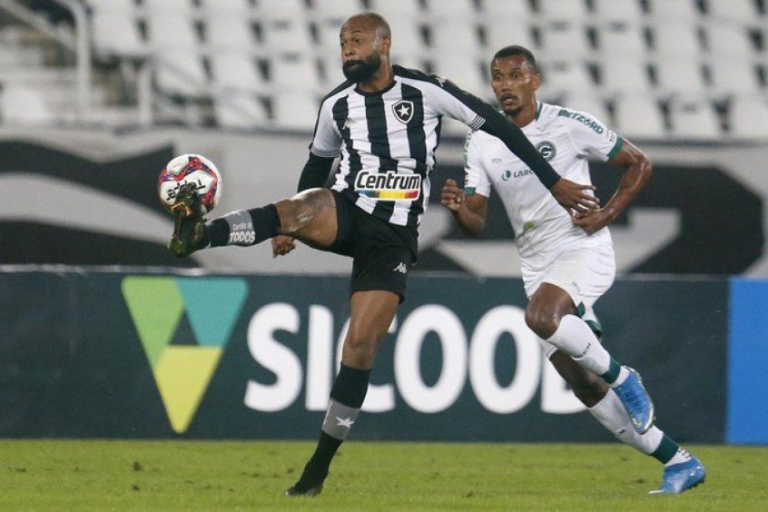 Botafogo joga mal e é superado pelo Goiás em casa na Série B - Vimarsana News