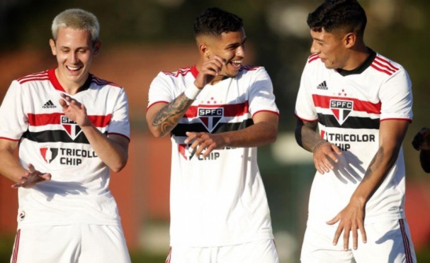 Sub-20: São Paulo goleia o Bahia e se mantém na ponta do Brasileirão Sub-20: São Paulo goleia o Bahia e se mantém na ponta do Brasileirão
