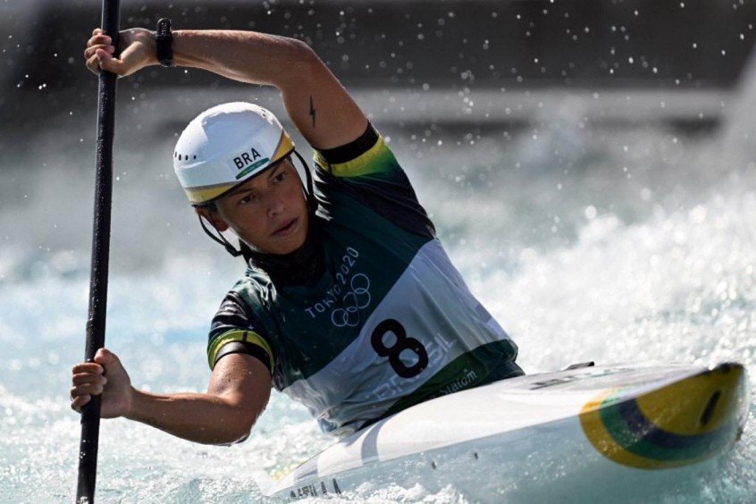 Ana Sátila faz grande tempo e se classifica para a final da canoagem slalom nos Jogos Olímpicos Ana Sátila faz grande tempo e se classifica para a final da canoagem slalom nos Jogos Olímpicos