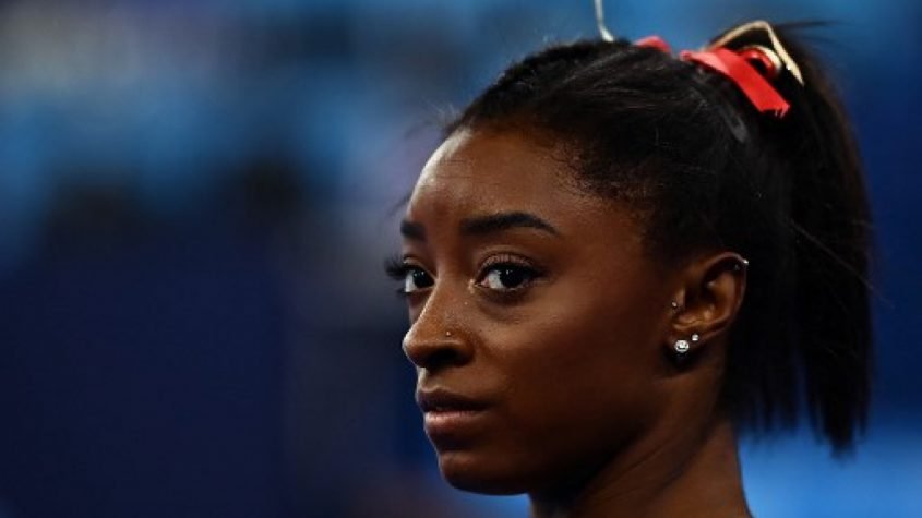 Simone Biles desiste de mais duas provas nos Jogos Olímpicos Simone Biles desiste de mais duas provas nos Jogos Olímpicos