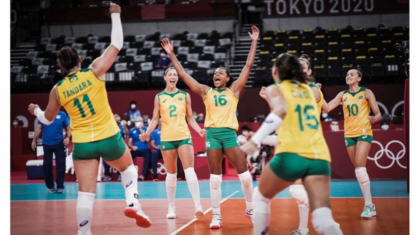 Brasil sofre, mas vence as dominicanas e segue 100% no vôlei nos Jogos Olímpicos de Tóquio Brasil sofre, mas vence as dominicanas e segue 100% no vôlei nos Jogos Olímpicos de Tóquio