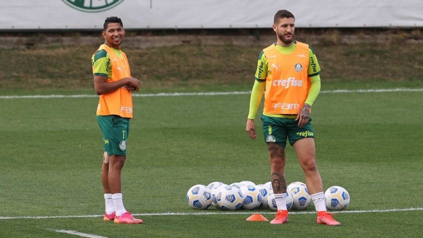 Palmeiras retoma treinos de olho em sequência com Choque-Rei decisivo Palmeiras retoma treinos de olho em sequência com Choque-Rei decisivo
