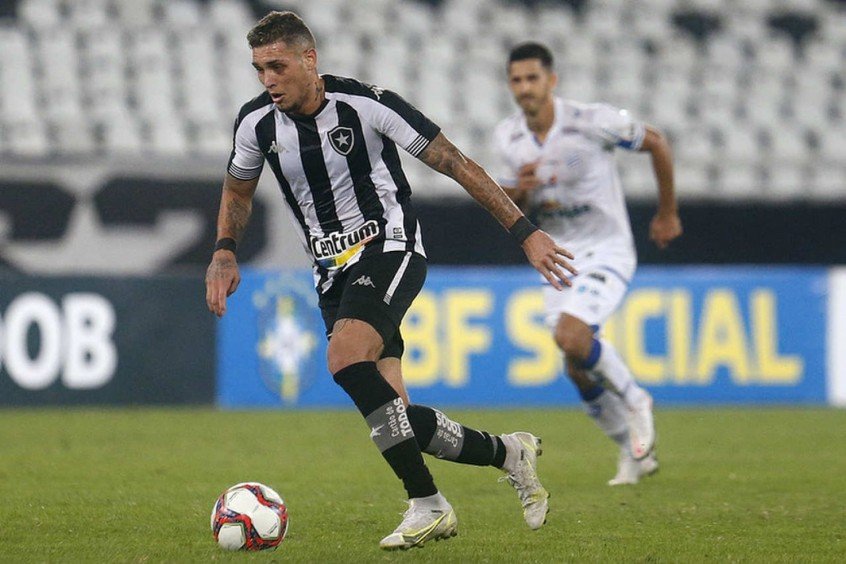 Análise: liderado por Rafael Navarro, Botafogo vence e ganha confiança antes de clássico com o Vasco Análise: liderado por Rafael Navarro, Botafogo vence e ganha confiança antes de clássico com o Vasco