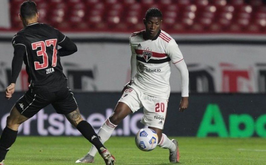 Orejuela volta a receber oportunidade no São Paulo após um mês sem jogar Orejuela volta a receber oportunidade no São Paulo após um mês sem jogar