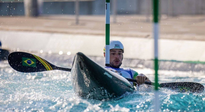 Pepê Gonçalves recebe três punições na semifinal do K-1 e se despede dos Jogos Olímpicos de Tóquio Pepê Gonçalves recebe três punições na semifinal do K-1 e se despede dos Jogos Olímpicos de Tóquio
