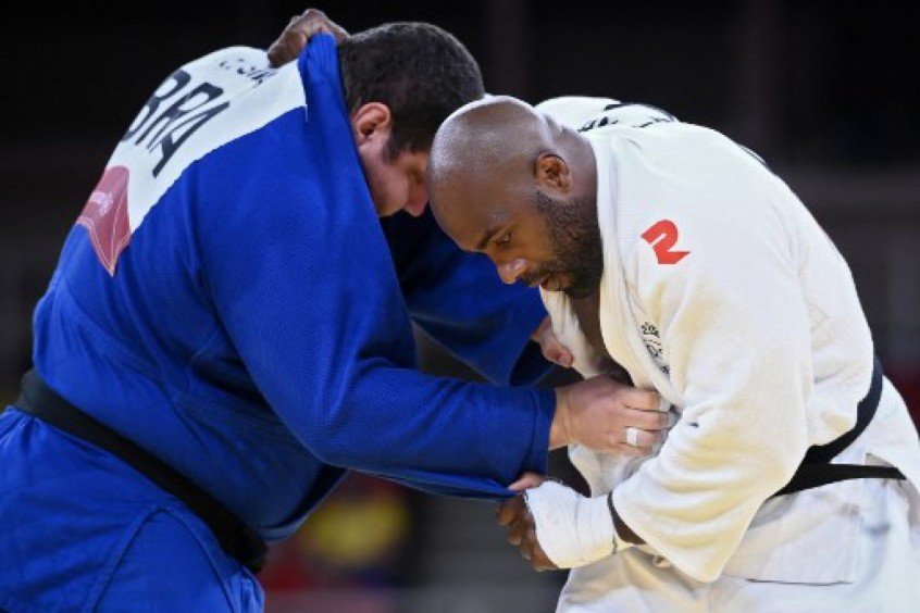 Rafael Silva cai diante de bicampeão olímpico e dá adeus à chance de medalha nos Jogos Olímpicos Rafael Silva cai diante de bicampeão olímpico e dá adeus à chance de medalha nos Jogos Olímpicos