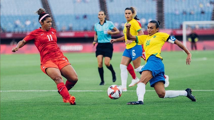 Novo produto de marca de refrigerante terá renda destinada ao apoio do futebol feminino Novo produto de marca de refrigerante terá renda destinada ao apoio do futebol feminino