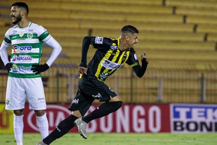 Pela Série C, Volta Redonda vence o Altos e assume liderança do Grupo A Pela Série C, Volta Redonda vence o Altos e assume liderança do Grupo A