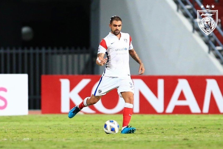 Maurício chega a marca de 50 jogos pelo Johor DT em vitória e comemora feito importante pelo clube Maurício chega a marca de 50 jogos pelo Johor DT em vitória e comemora feito importante pelo clube