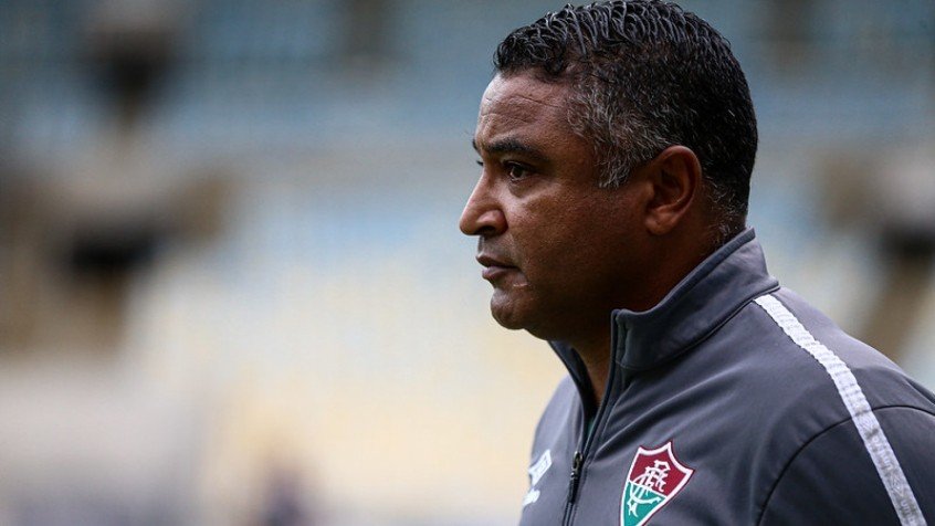 Após protestos, Roger diz não poder condicionar emoções ou decisões ao ambiente externo no Fluminense Após protestos, Roger diz não poder condicionar emoções ou decisões ao ambiente externo no Fluminense