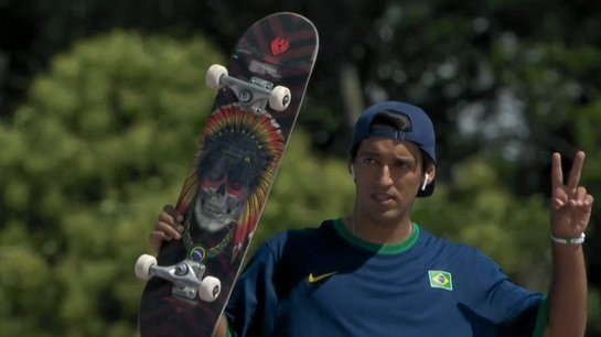 Kelvin Hoefler fica na 4ª posição e vai pra final do skate street; outros dois brasileiros são eliminados Kelvin Hoefler fica na 4ª posição e vai pra final do skate street; outros dois brasileiros são eliminados