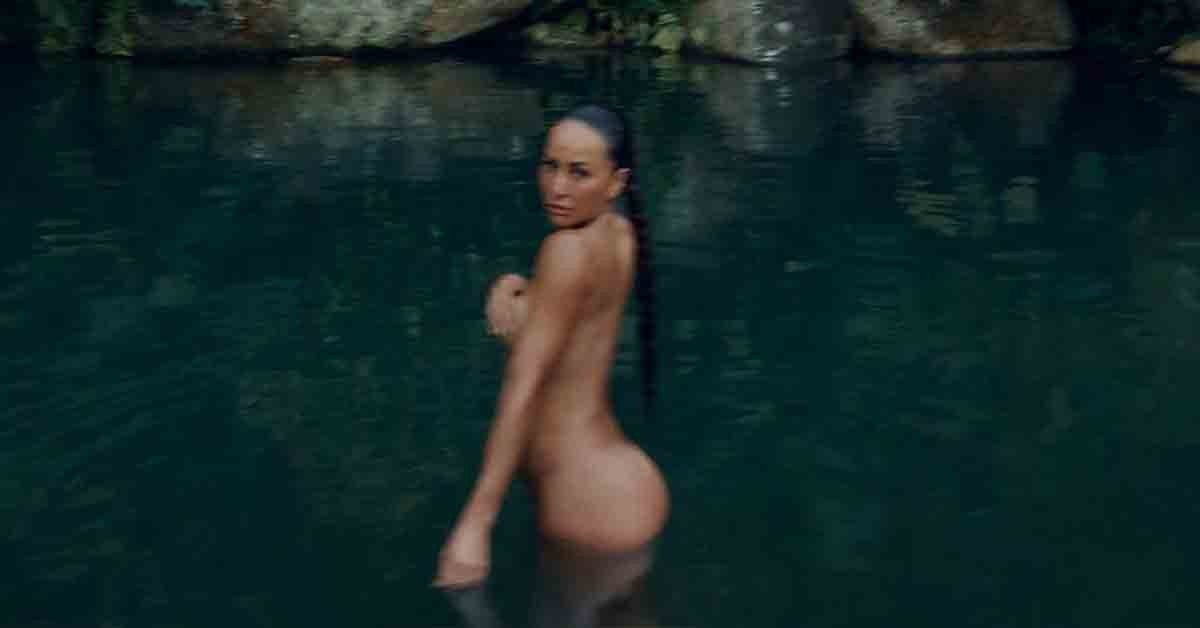 Sabrina Sato posa nua em cachoeira: ‘Saudades do paraíso’ Sabrina Sato posa nua em cachoeira: ‘Saudades do paraíso’