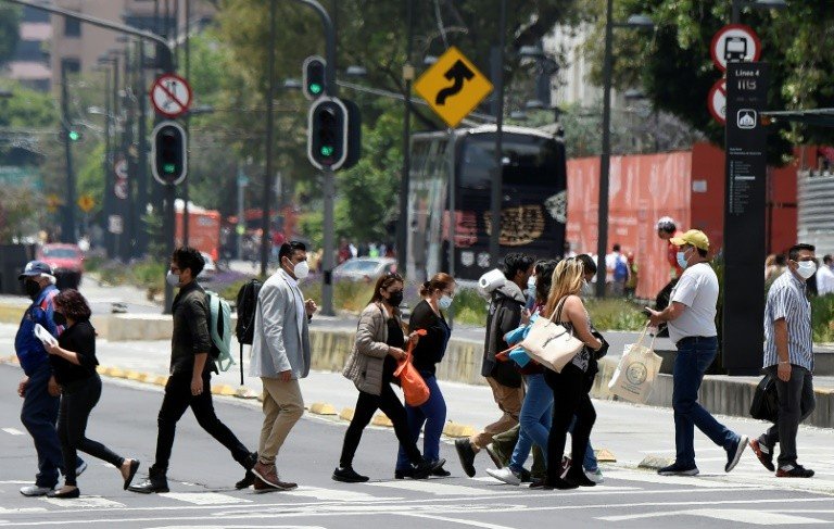 México volta a registrar mais de 20 mil casos diários de Covid México volta a registrar mais de 20 mil casos diários de Covid