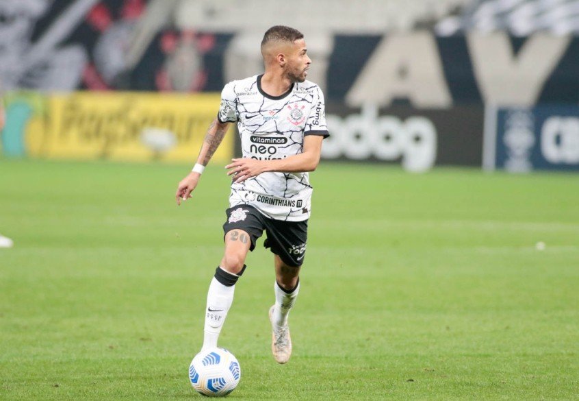 Vitinho celebra primeiro gol como profissional, mas lamenta derrota do Corinthians: ‘É trabalhar’ Vitinho celebra primeiro gol como profissional, mas lamenta derrota do Corinthians: ‘É trabalhar’