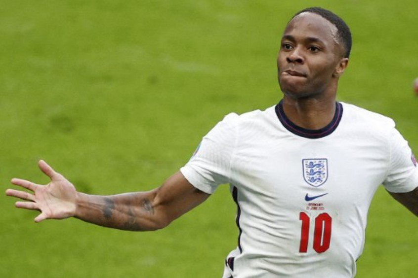 Sterling não está próximo de renovação com Manchester City Sterling não está próximo de renovação com Manchester City
