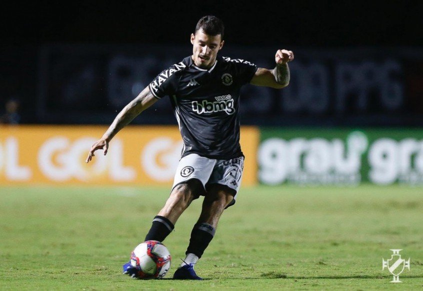 Após revés, Zeca critica arbitragem: ‘Coloca o juiz para dar entrevista para explicar o que ele fez no jogo’ Após revés, Zeca critica arbitragem: ‘Coloca o juiz para dar entrevista para explicar o que ele fez no jogo’