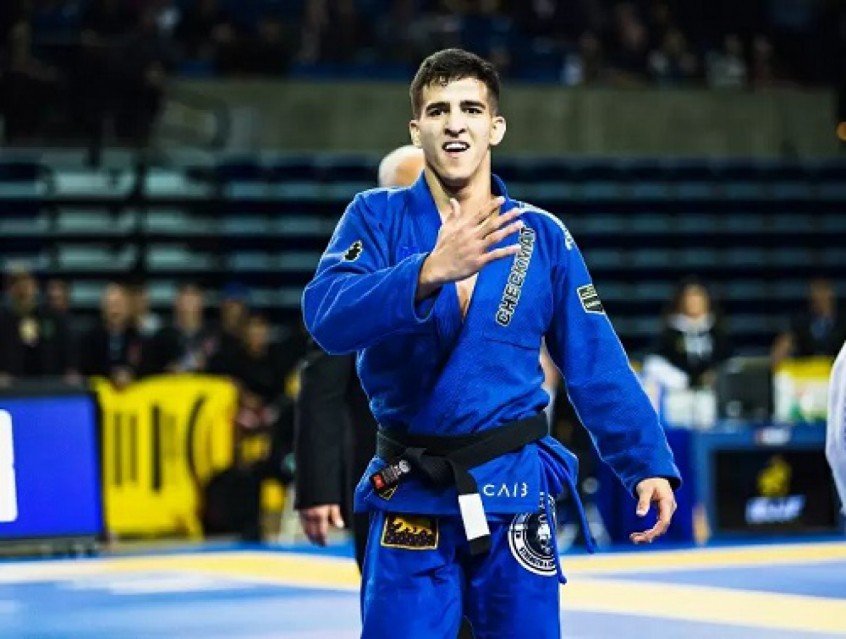 Matheus Gabriel comenta duelo no BJJBET e volta ao Brasil após 6 anos: ‘Quero mostrar meu Jiu-Jitsu’ Matheus Gabriel comenta duelo no BJJBET e volta ao Brasil após 6 anos: ‘Quero mostrar meu Jiu-Jitsu’