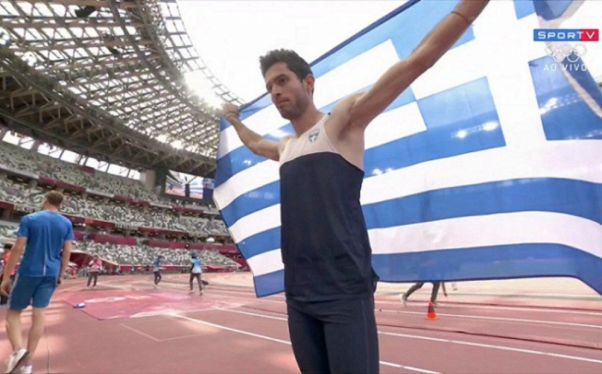 Cubanos se lesionam, e grego conquista o ouro na última tentativa do salto em distância Cubanos se lesionam, e grego conquista o ouro na última tentativa do salto em distância