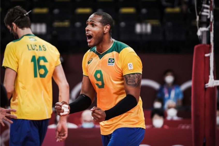 Brasil vence Japão e avança às semifinais no vôlei masculino Brasil vence Japão e avança às semifinais no vôlei masculino